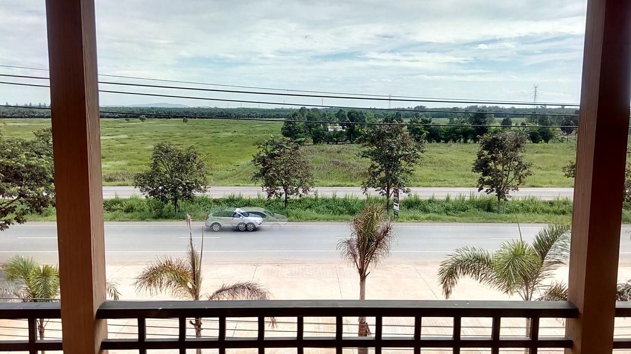 Suratthani Airport Hostel Surat Thani Dış mekan fotoğraf